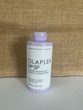 OLAPLEX No.5P Blonde Enhancer Toning Conditioner